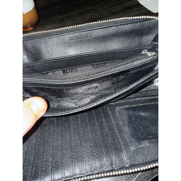 Michael Kors Jet Set Travel Black Continental Long Wallet Wristlet - Picture 9 of 9